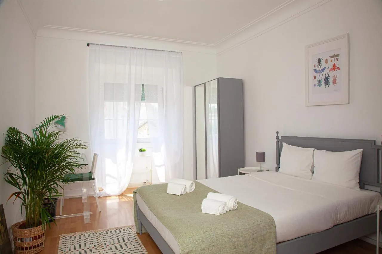 Ola Lisboa ! Central Apartment Lightning Quiet View Garden 10Mn Airport 0*,