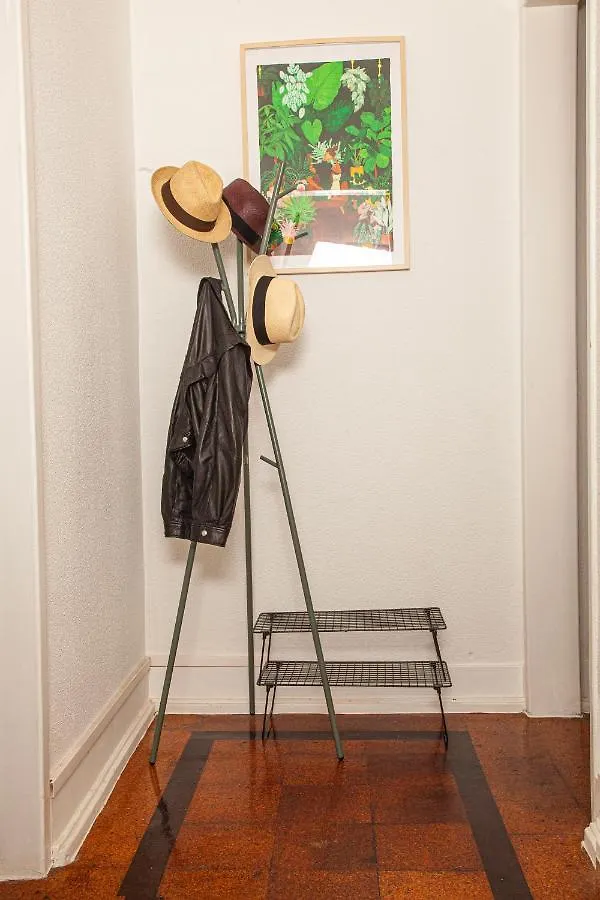 Ola Lisboa ! Central Apartment Lightning Quiet View Garden 10Mn Airport
